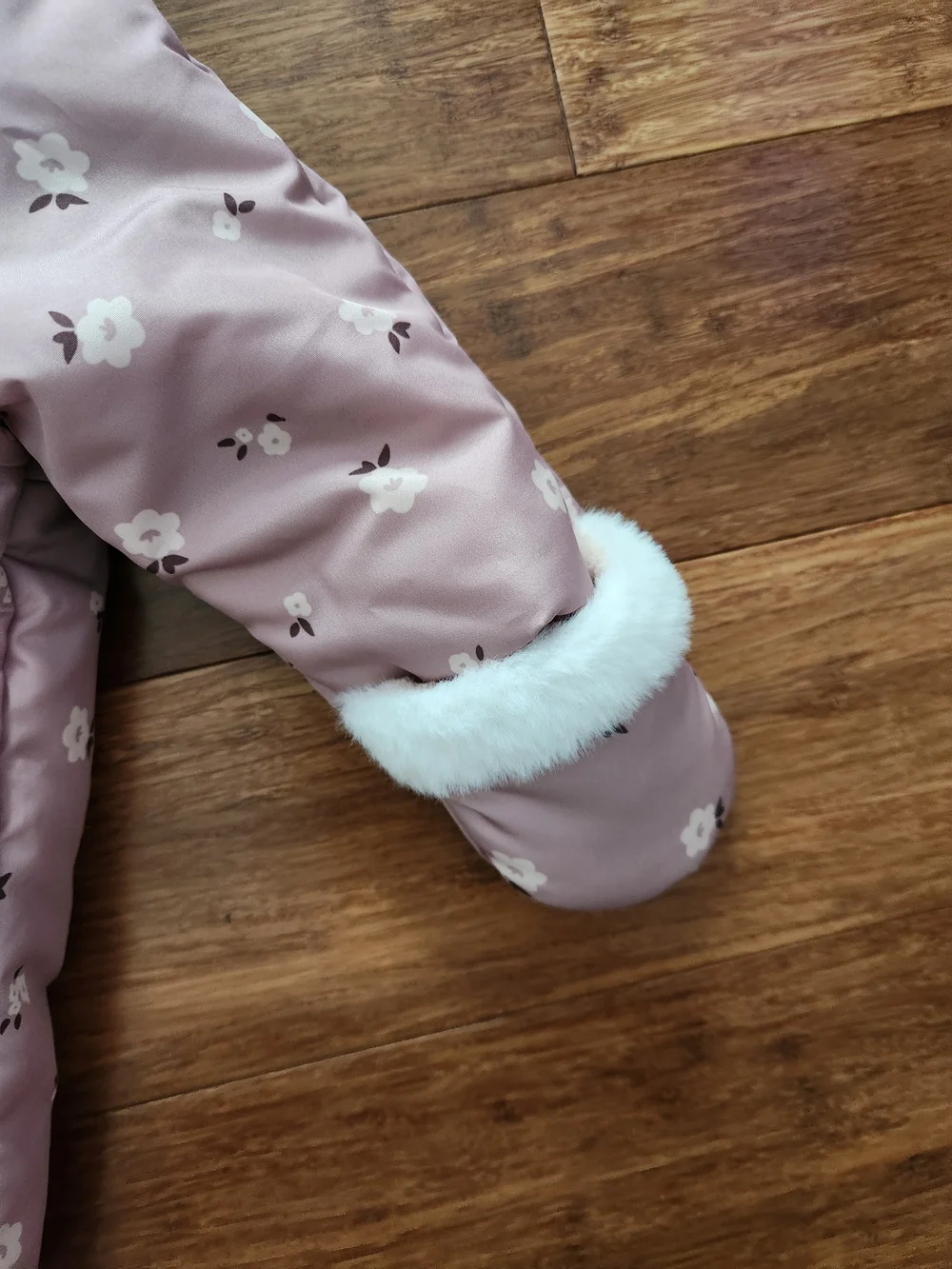 Girls Pink Sherpa Lined One-Piece Water Resistent Snowsuit Jumpsuit, 6-9 Months